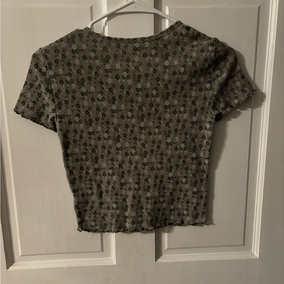 American Eagle Short Sleeve Tee - Picture 2 of 3